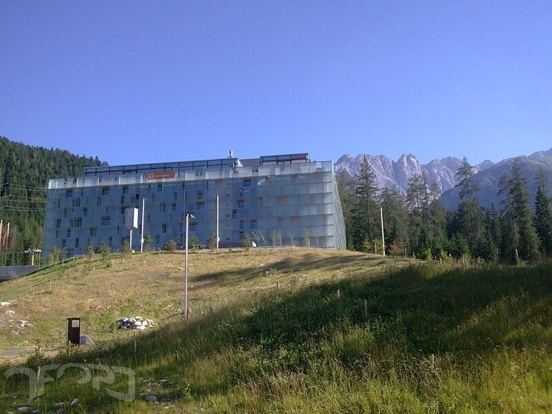 slideshow image