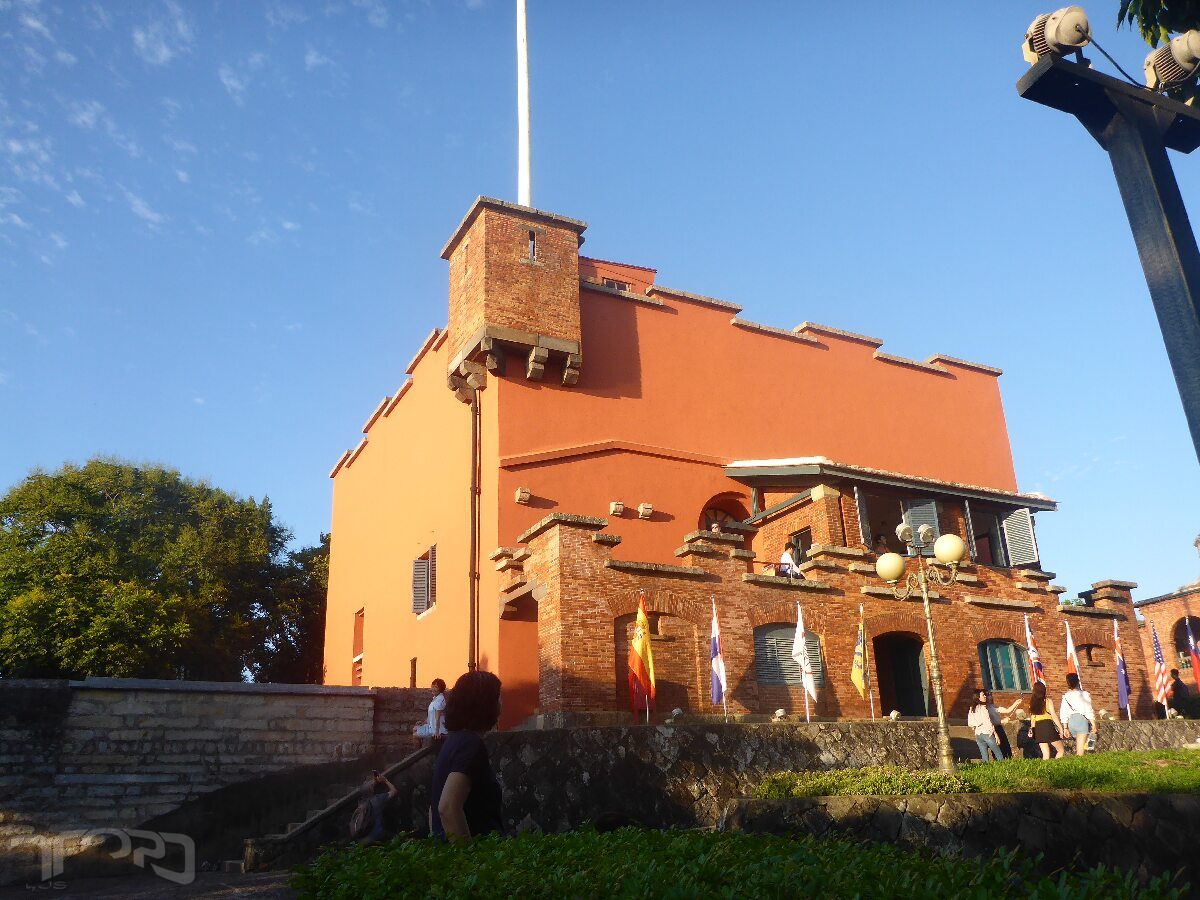 slideshow image
