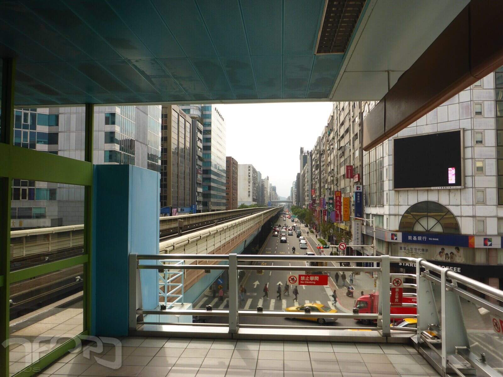 slideshow image